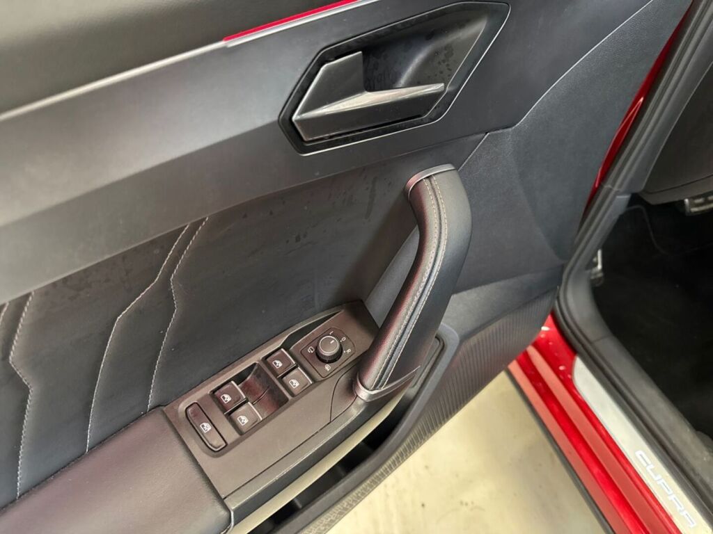 Cupra Formentor 2021 Punainen