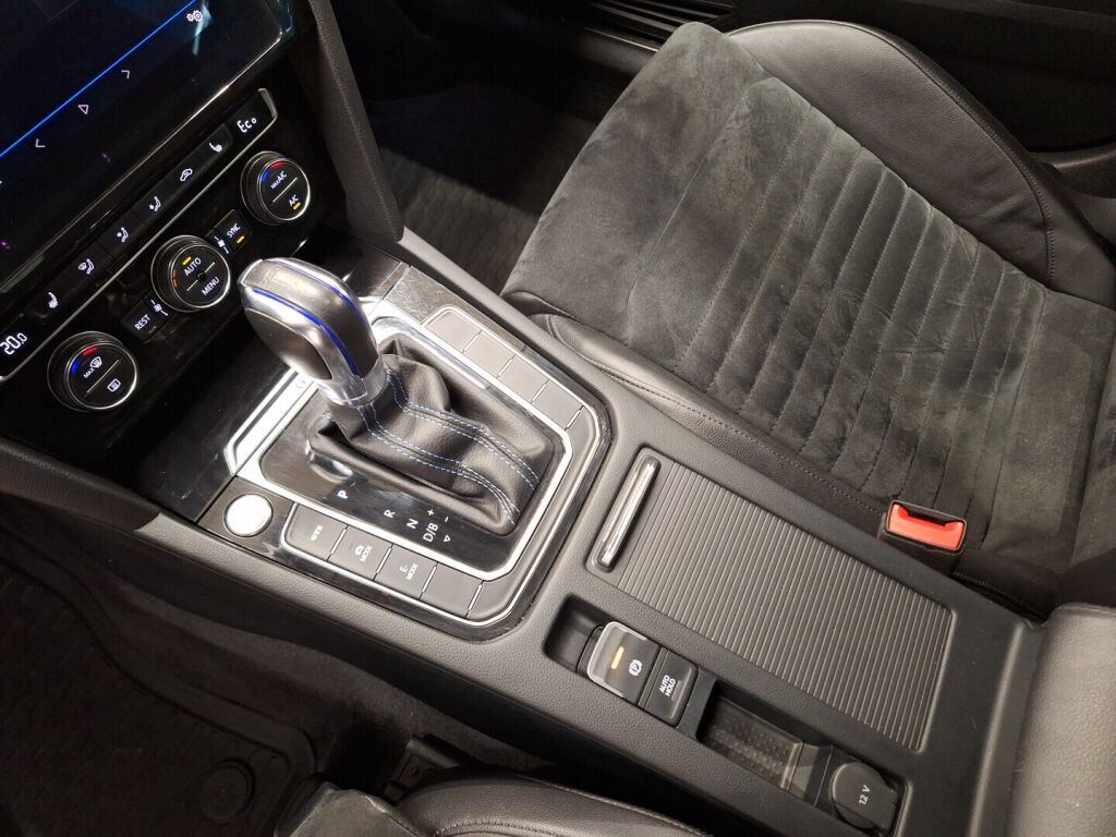 Volkswagen Passat 2017 Sininen