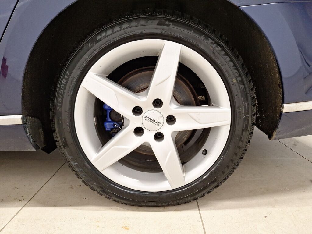 Volkswagen Passat 2017 Sininen