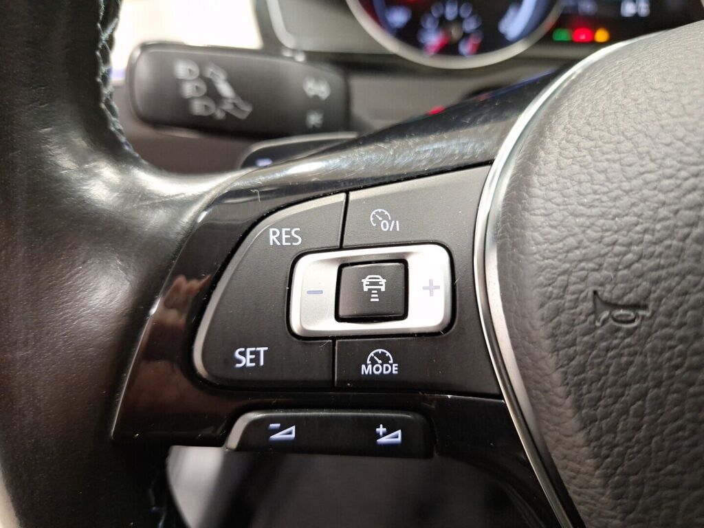 Volkswagen Passat 2017 Sininen