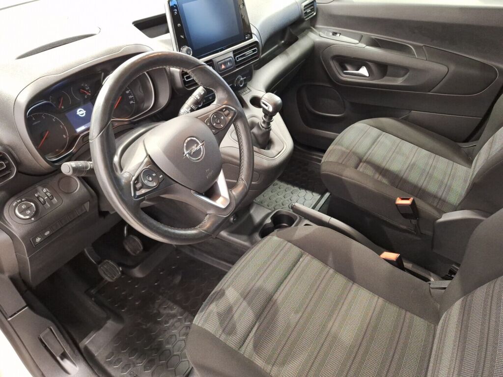 Opel Combo 2021 Valkoinen