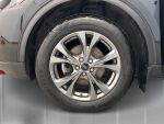 Ford Kuga 2022 Musta