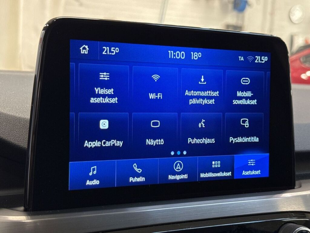 Ford Kuga 2022 Musta