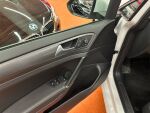Volkswagen Golf 2017 Valkoinen