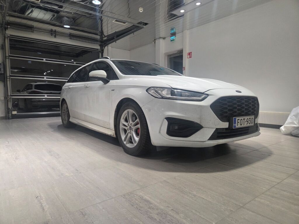 Ford Mondeo 2022 Valkoinen