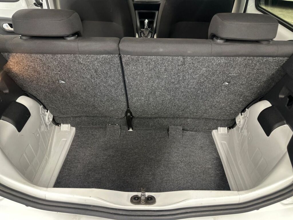 Volkswagen up! 2016 Valkoinen