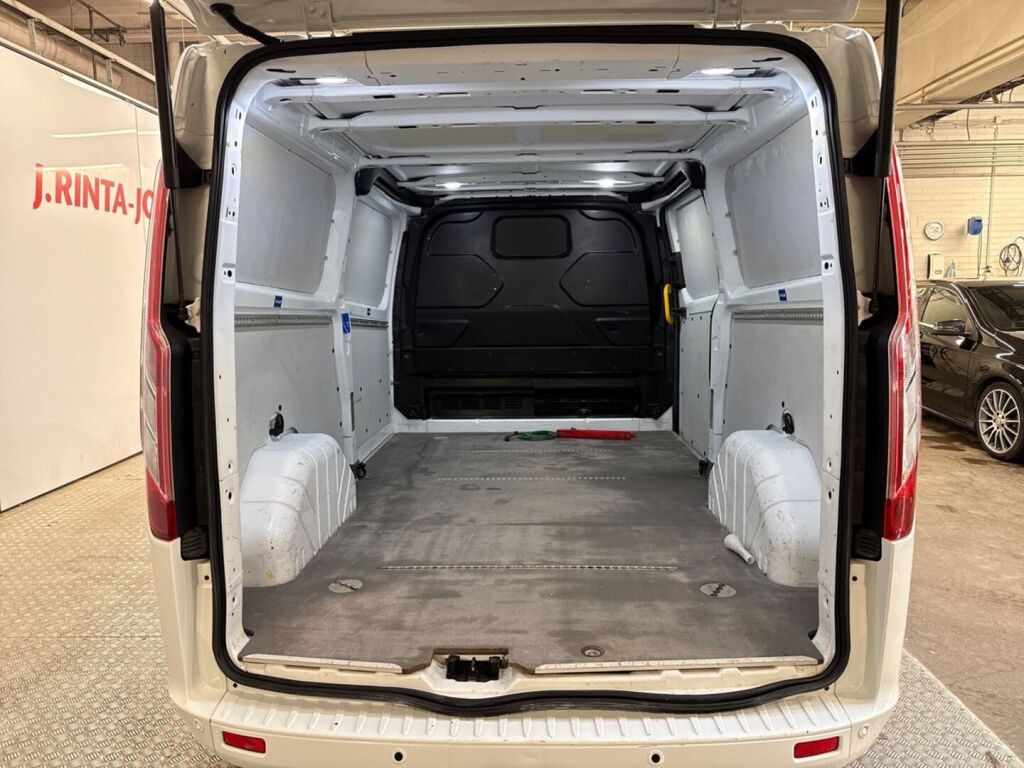 Ford Transit 2019 Valkoinen