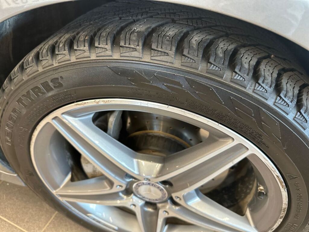 Mercedes-Benz C 2015 Harmaa