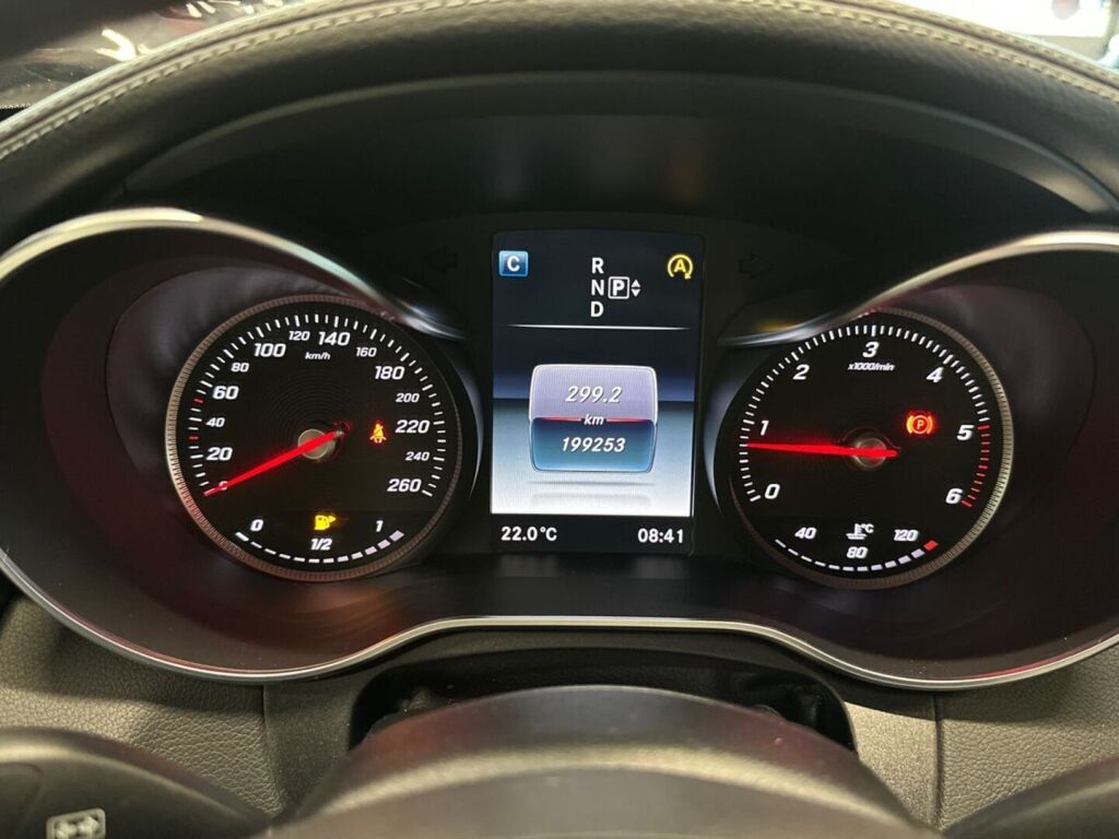 Mercedes-Benz C 2015 Harmaa