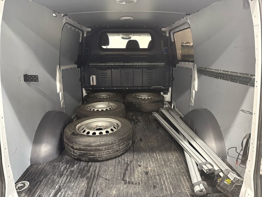 Mercedes-Benz Vito 2022 Valkoinen