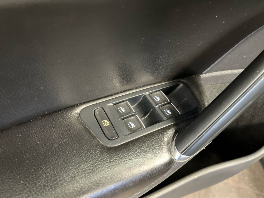 Volkswagen Golf 2015 Harmaa