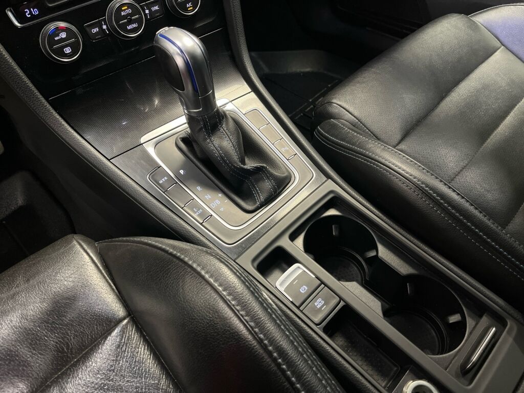 Volkswagen Golf 2015 Harmaa