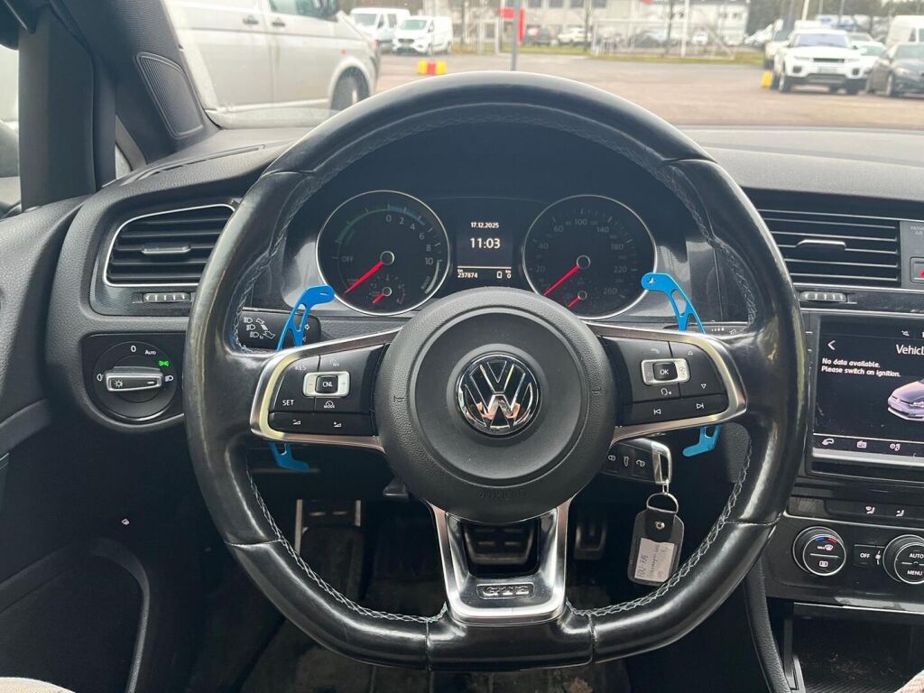Volkswagen Golf 2015 Harmaa
