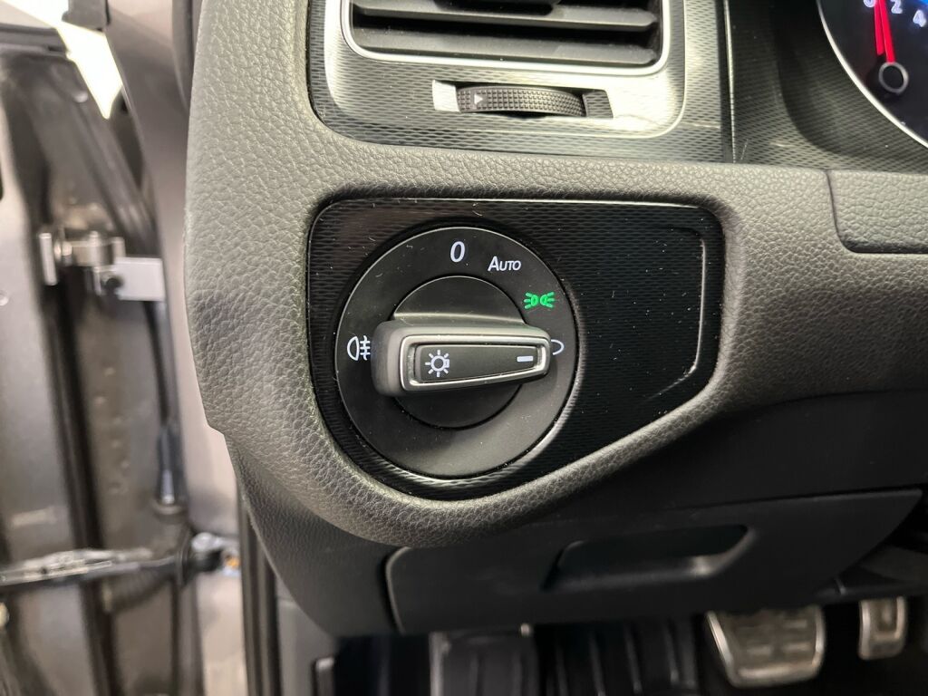 Volkswagen Golf 2015 Harmaa