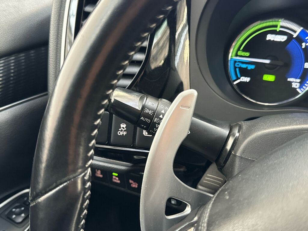 Mitsubishi Outlander PHEV 2021 Valkoinen