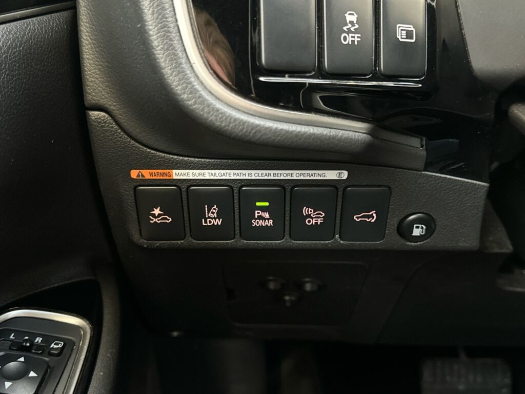 Mitsubishi Outlander PHEV 2021 Valkoinen