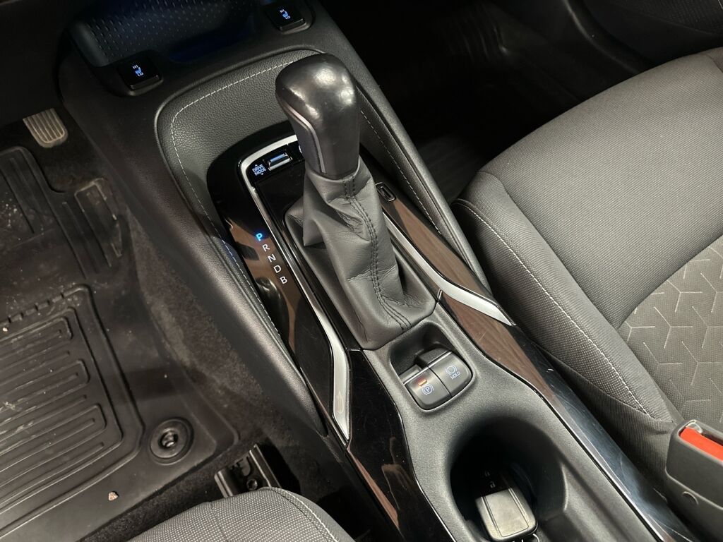 Toyota Corolla 2020 Punainen