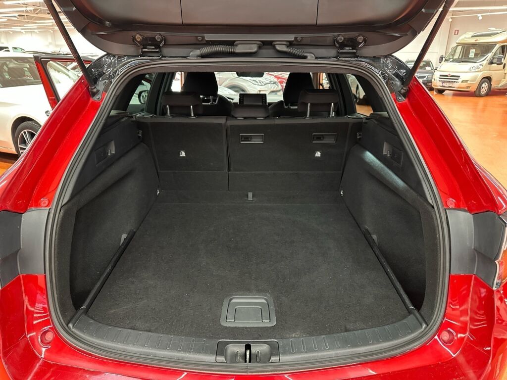 Toyota Corolla 2020 Punainen