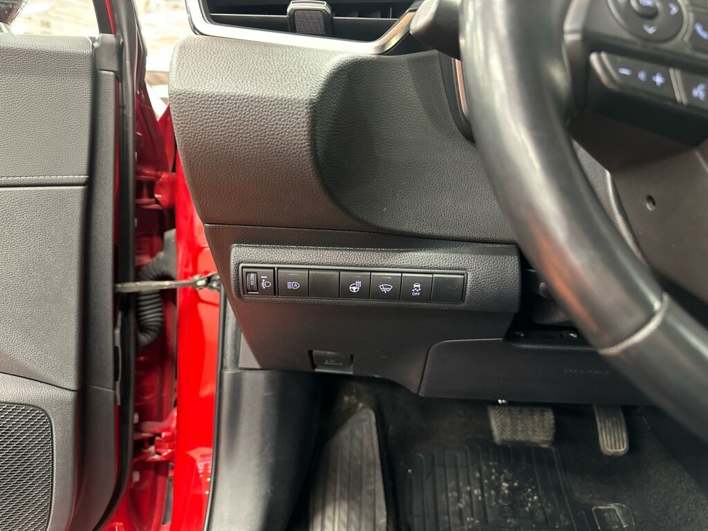 Toyota Corolla 2020 Punainen