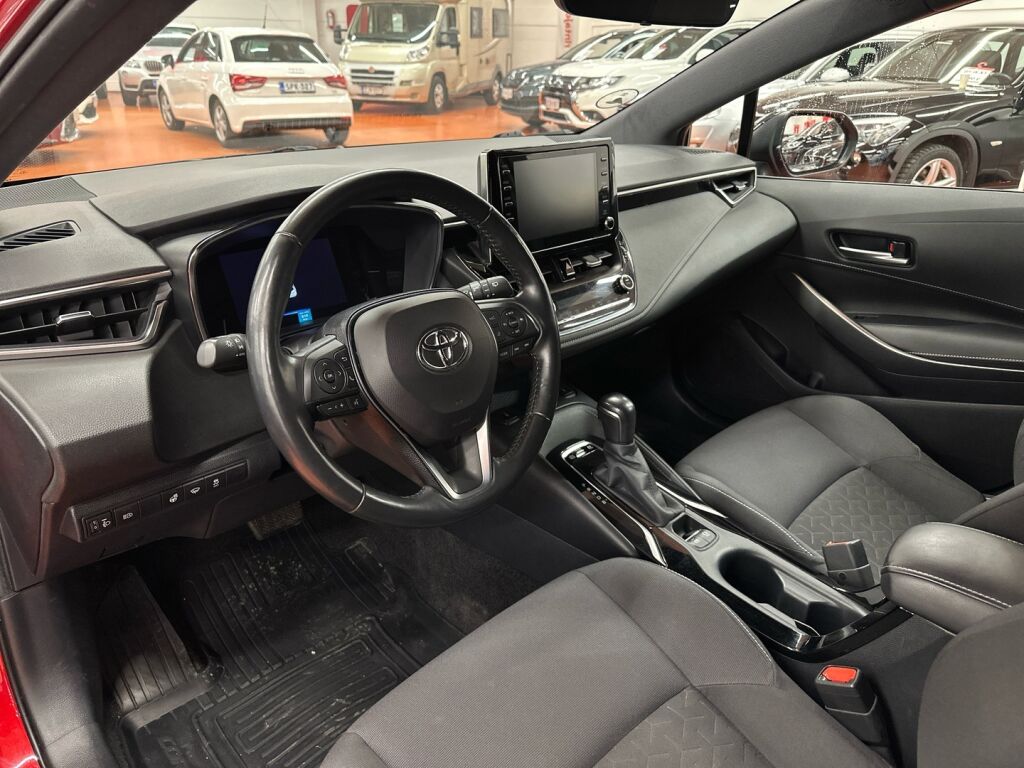 Toyota Corolla 2020 Punainen