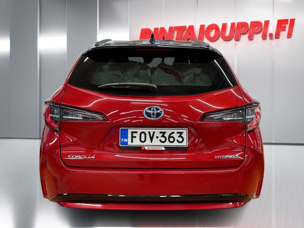 Toyota Corolla 2021 Punainen