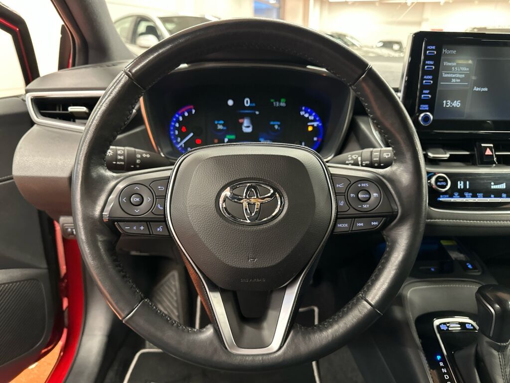 Toyota Corolla 2021 Punainen