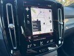 Volvo XC40 2021 Punainen