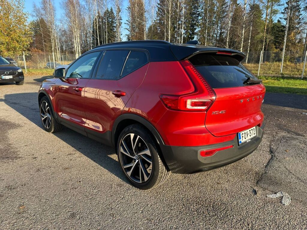 Volvo XC40 2021 Punainen