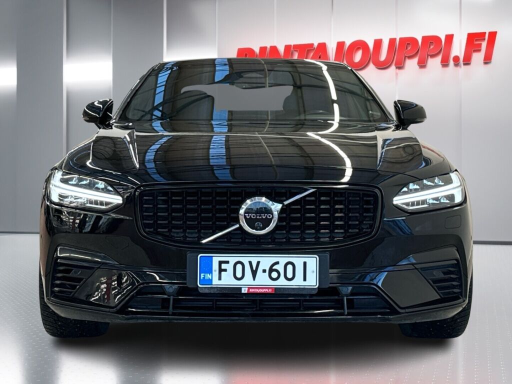 Volvo S90 2022 Musta