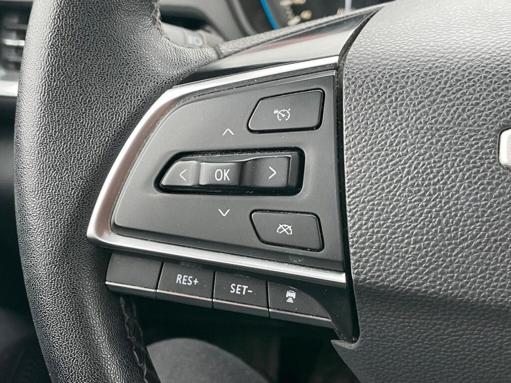 Maxus Euniq 5 2022 Hopea