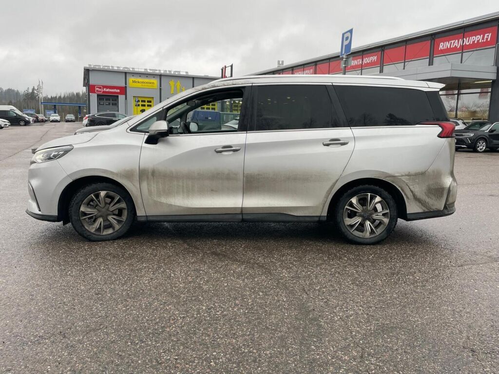 Maxus Euniq 5 2022 Hopea