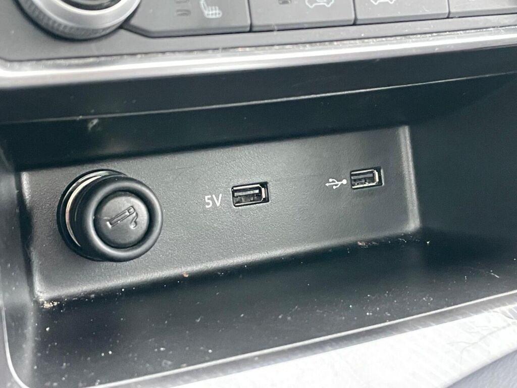 Maxus Euniq 5 2022 Hopea