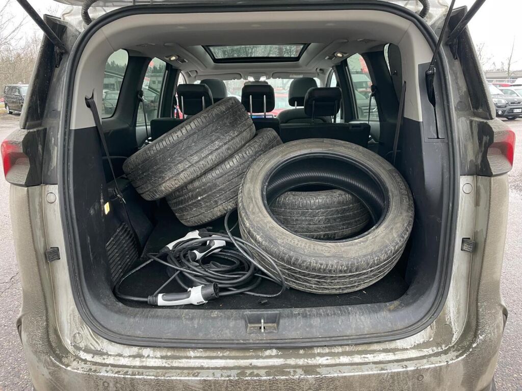 Maxus Euniq 5 2022 Hopea