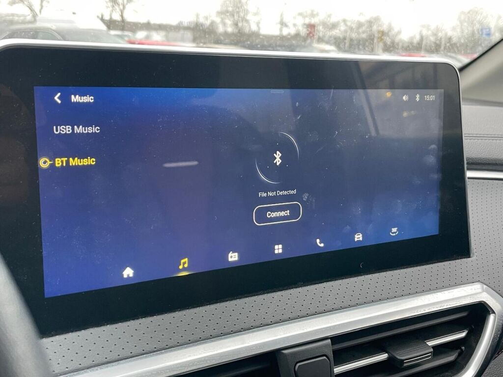 Maxus Euniq 5 2022 Hopea