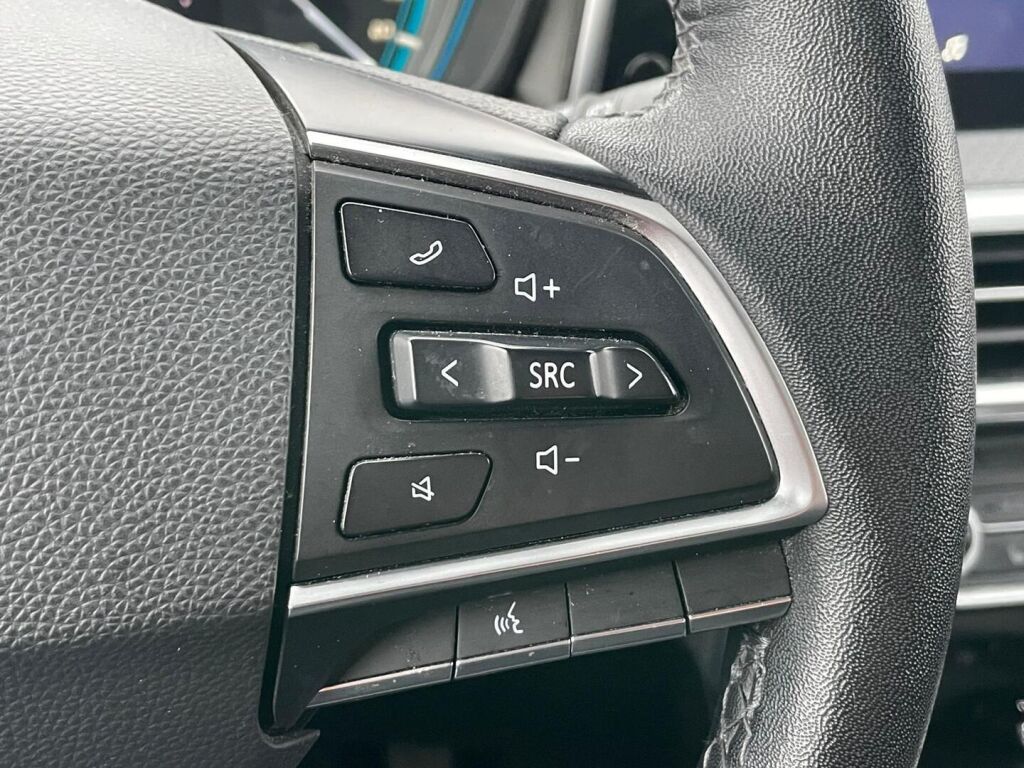 Maxus Euniq 5 2022 Hopea