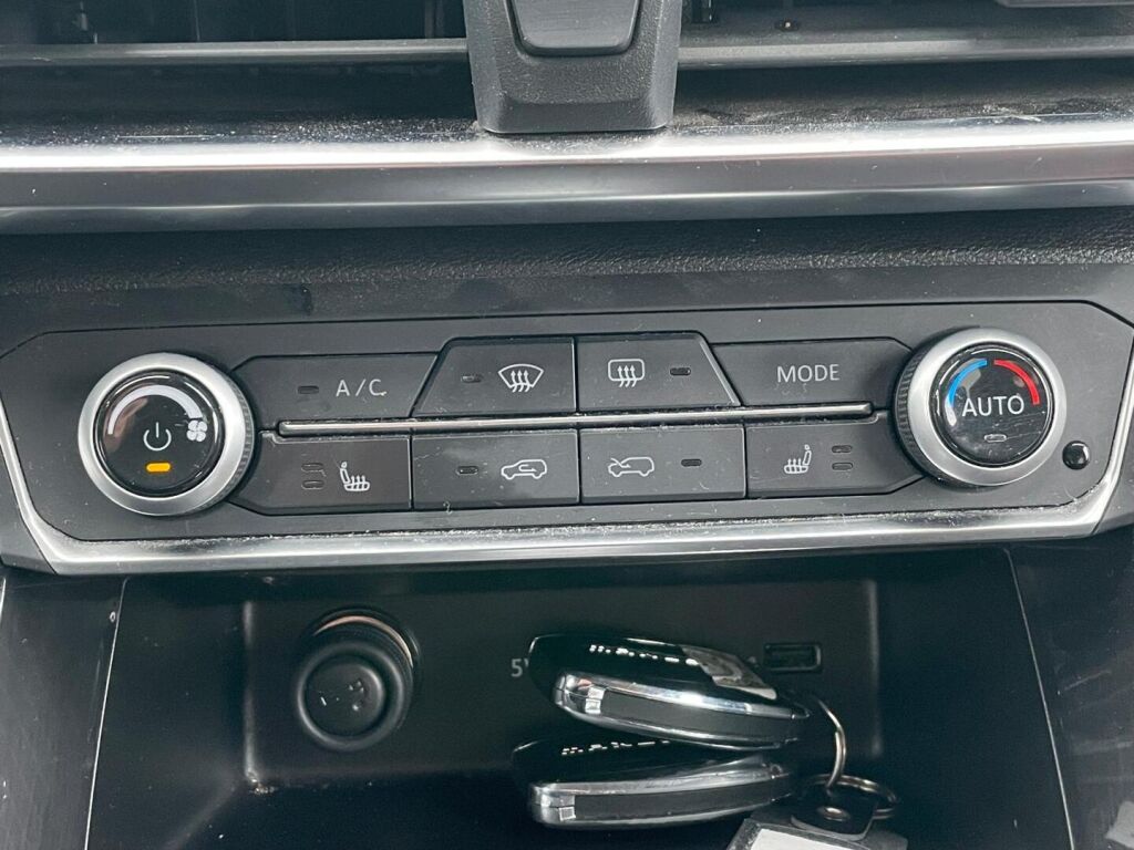 Maxus Euniq 5 2022 Hopea