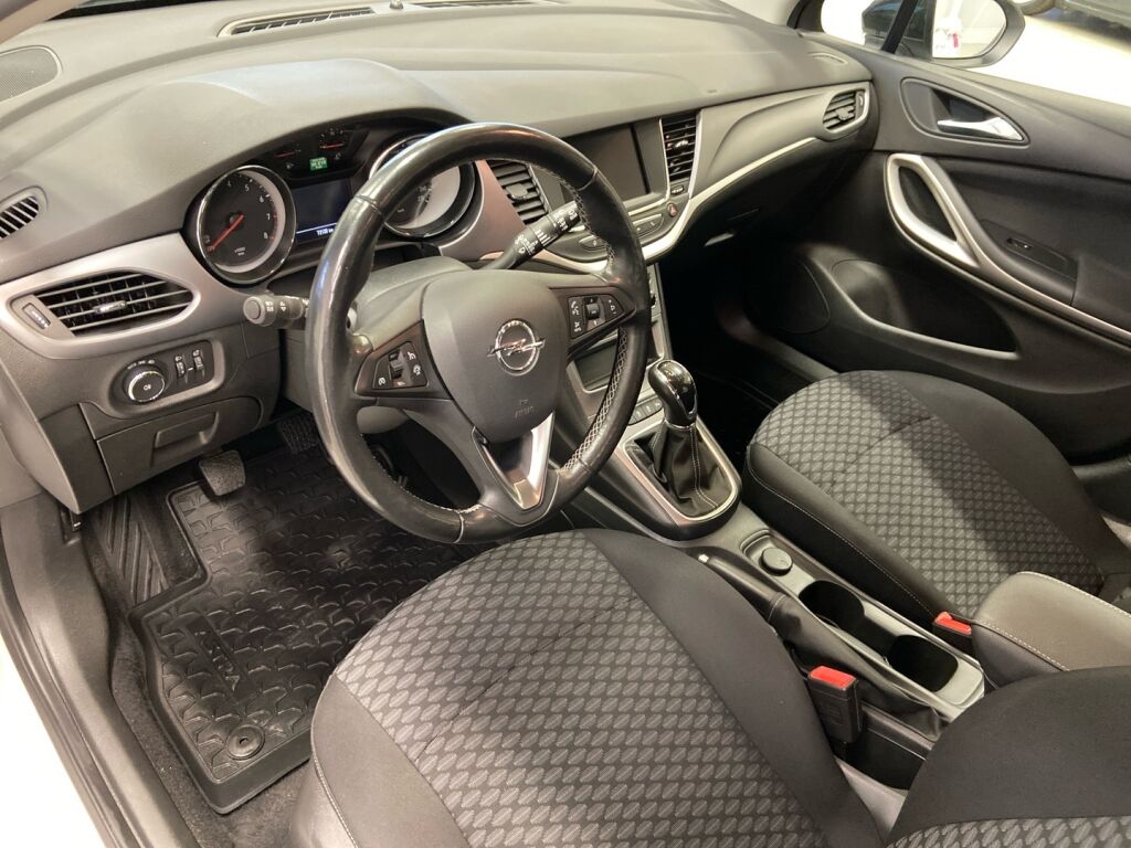 Opel Astra 2021 Valkoinen