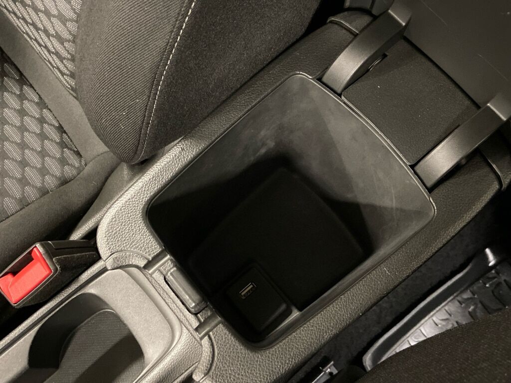 Opel Astra 2021 Valkoinen