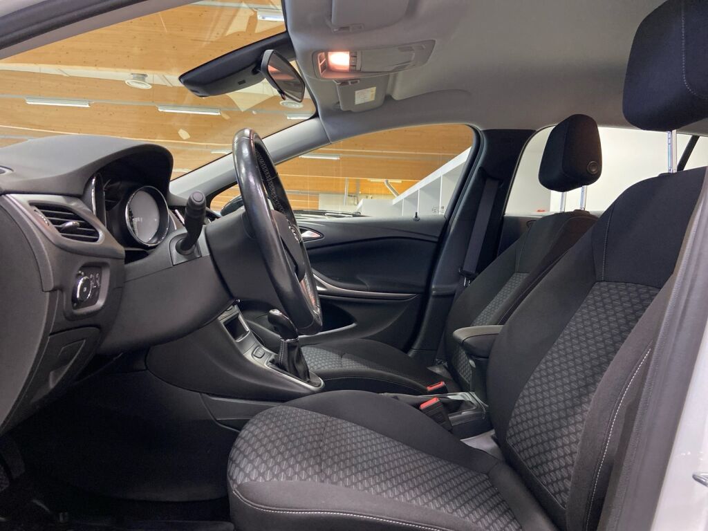 Opel Astra 2021 Valkoinen