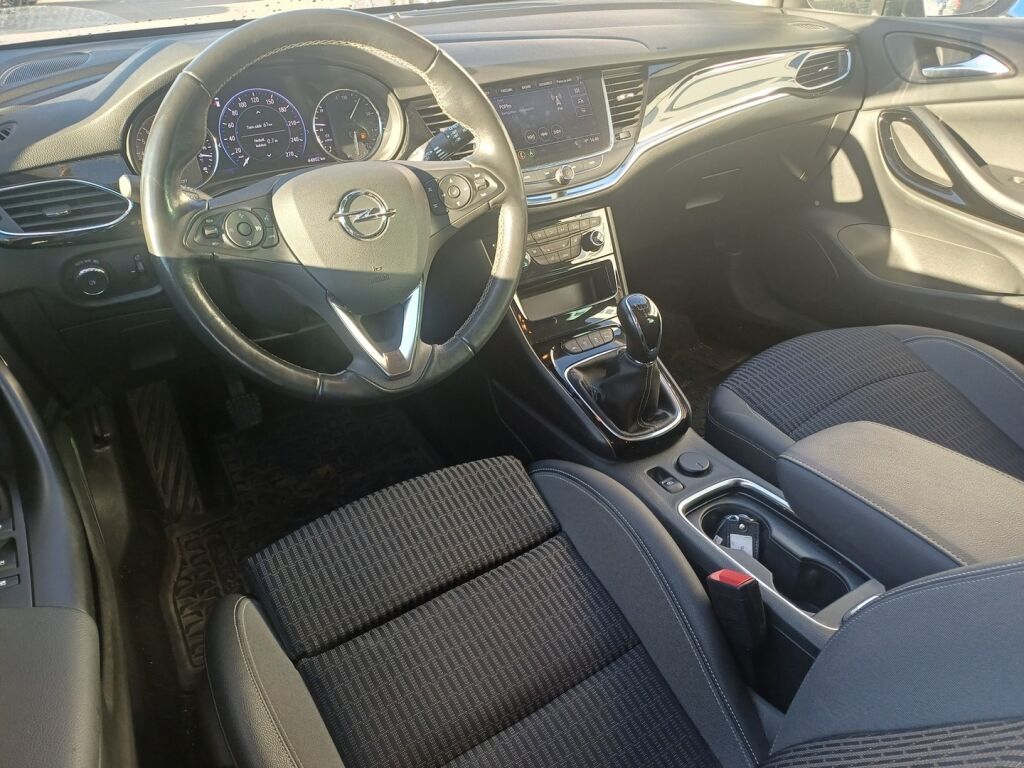 Opel Astra 2022 Valkoinen