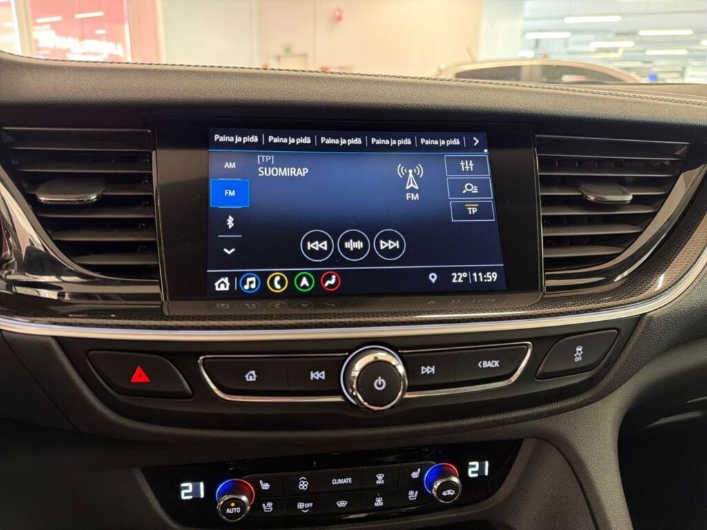 Opel Insignia 2022 Punainen