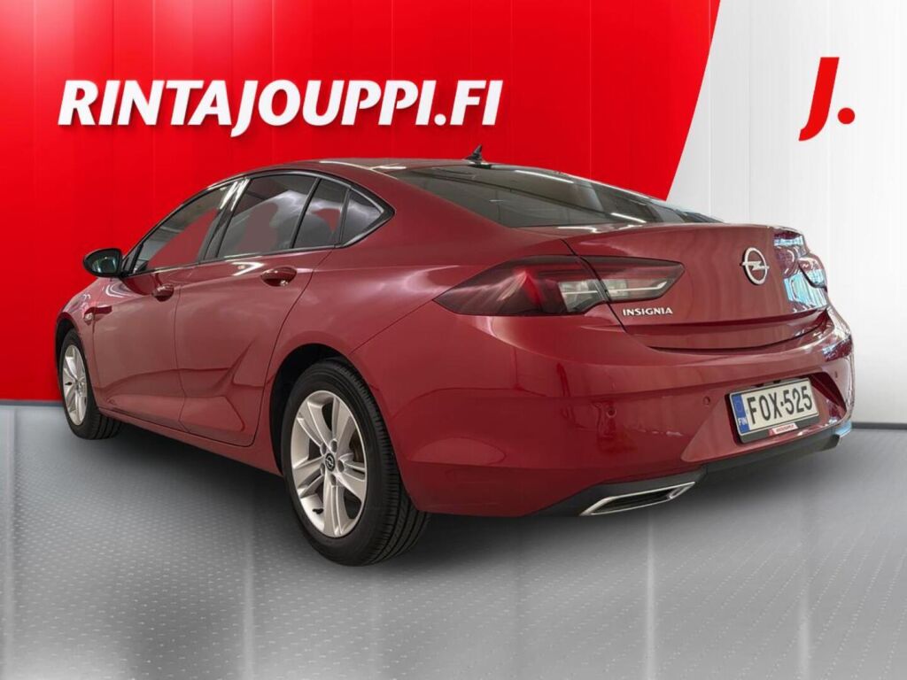 Opel Insignia 2022 Punainen