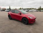 Tesla Model Y 2021 Punainen