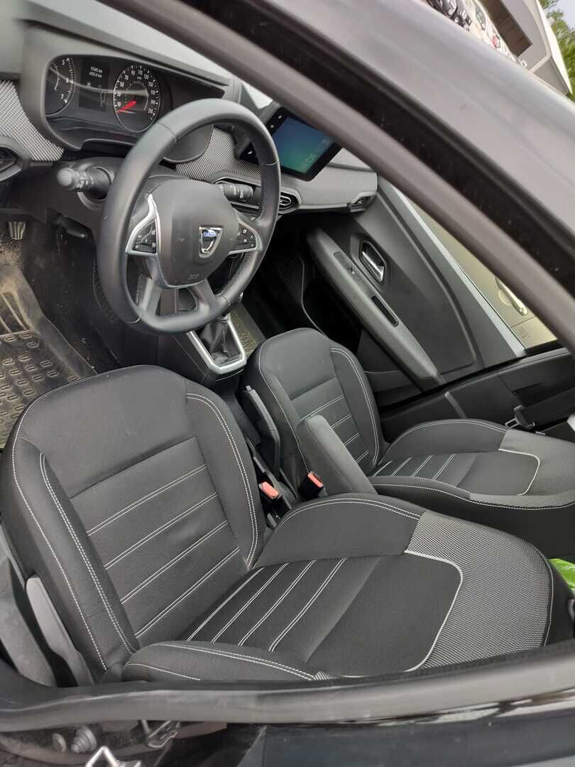Dacia Sandero 2022 Musta
