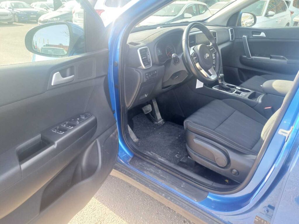 Kia Sportage 2022 Sininen
