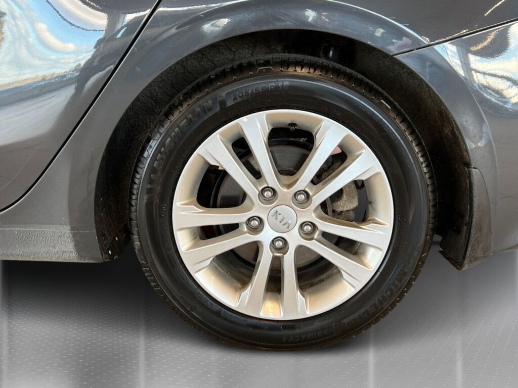 Kia Ceed 2022 Harmaa