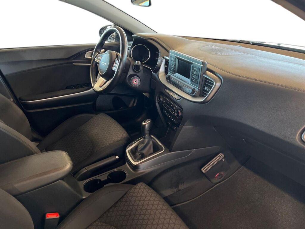 Kia Ceed 2022 Harmaa