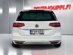 Volkswagen Passat 2018 Valkoinen