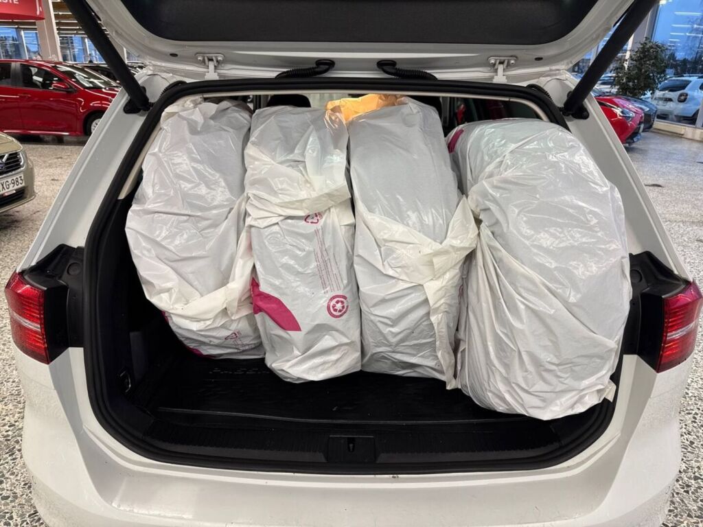 Volkswagen Passat 2018 Valkoinen