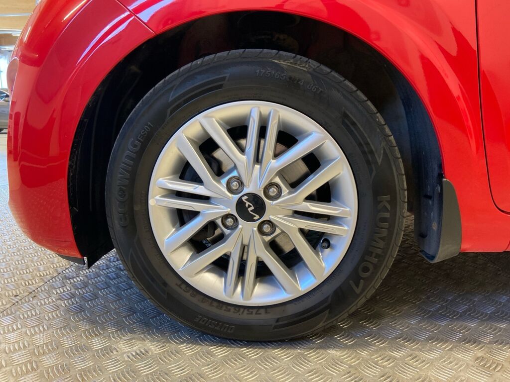 Kia Picanto 2022 Punainen